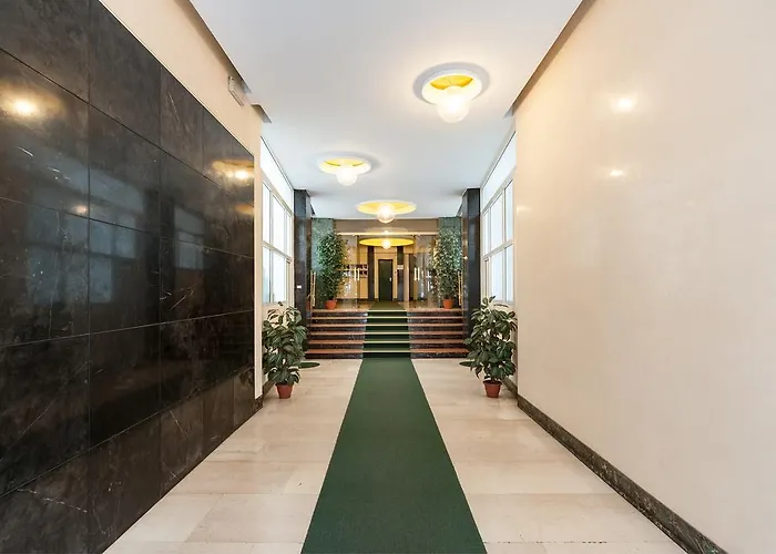Vatican Rose Aparthotel 3*